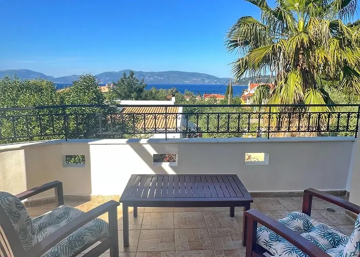 Melissani Karavomylos